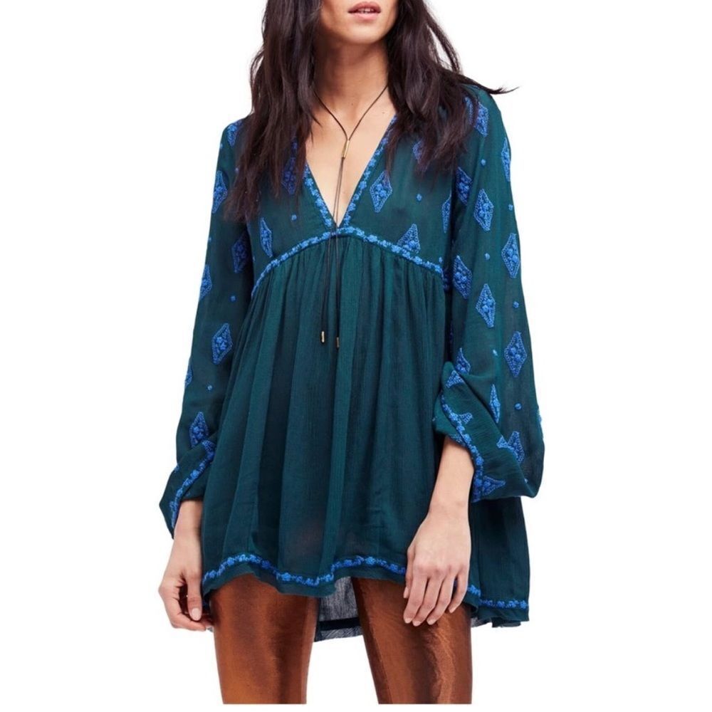 Free People Diamond Embroidered Smock Tunic Top Size Medium Bell Sleeve Bohemian